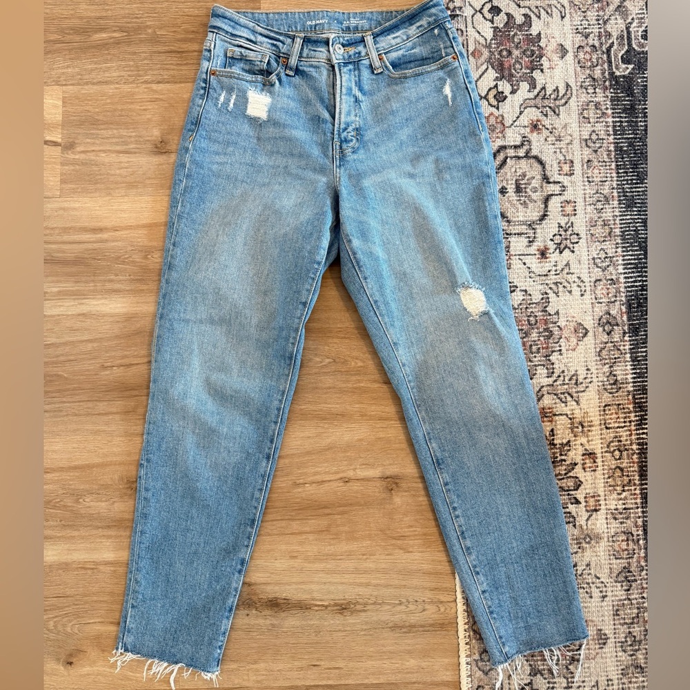 Old Navy Women’s Classic Blue Distressed Women Jeans
